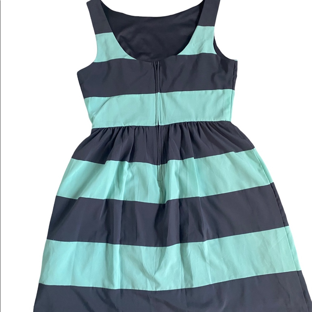 EUC Junior’s Size 13/14 Gray & Aqua Striped Dress.